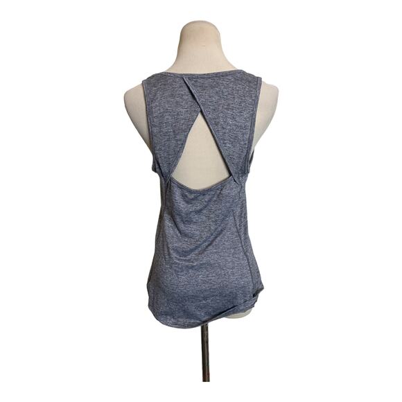 Old Navy active gray fitted tank top size M - Picture 7 of 10